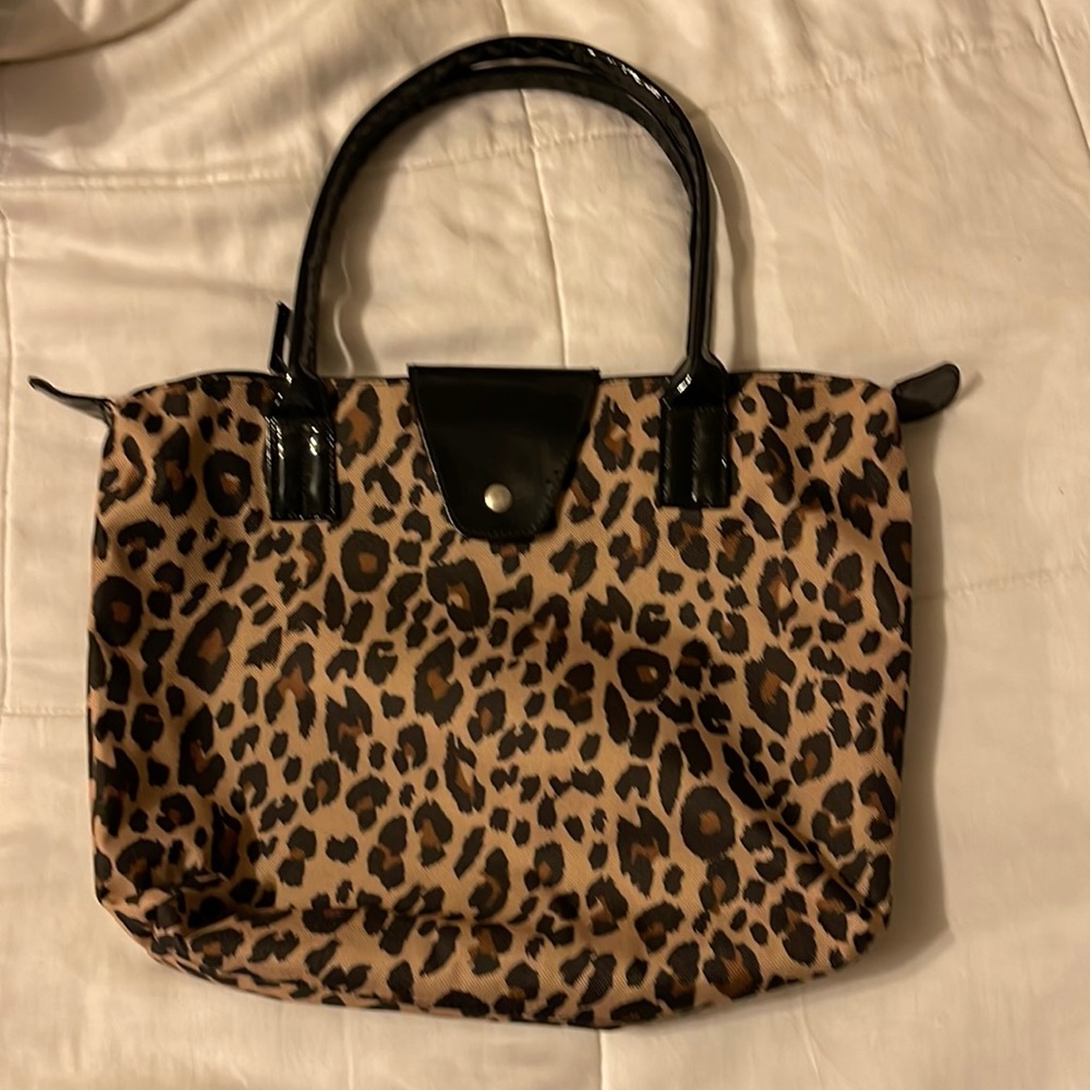 Leopard print pocketbook